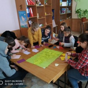 Fiecare copil este un tip de floare. Și toți la un loc fac din această lume o grădină frumoasă